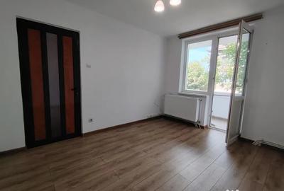 Apartament cu 2 camere semidecomandat în Ultracentral
