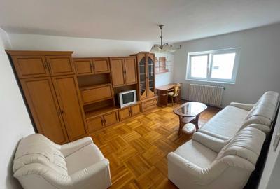 Apartament cu 3 camere decomandat în Tăbăcărie