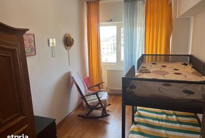 Apartament cu 3 camere în Republicii