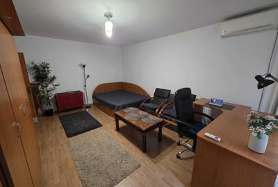 Garsonieră decomandată în Panduri