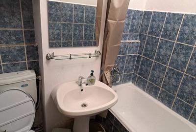 Apartament cu 2 camere nedecomandat în Central