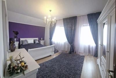Casă cu 4 camere cu Teren 680 Mp în Central - 3