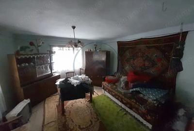 Casă cu 2 camere cu Teren 400 Mp în Central - 1