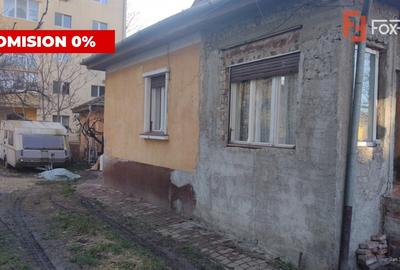 Casă individuală cu 4 camere cu Canalizare în Torontalului - 1
