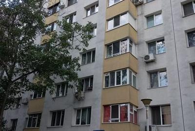 Apartament cu 2 camere decomandat în Titan