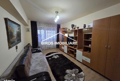 Apartament cu 4 camere în Rovine