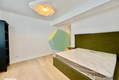 Casă cu 8 camere cu Teren 400 Mp în Corbeanca