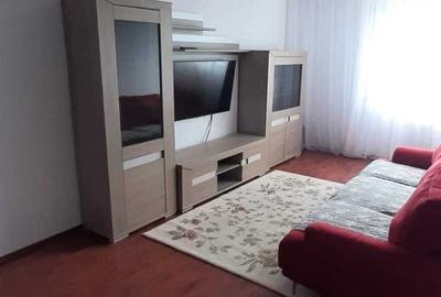Apartament cu 2 camere decomandat în Valea Oltului