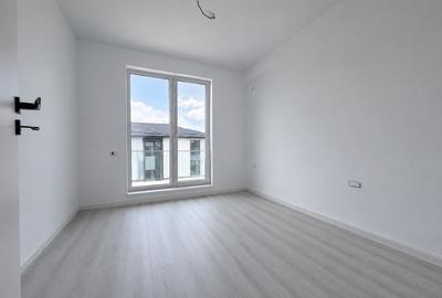 Apartament cu 3 camere semidecomandat în Bragadiru
