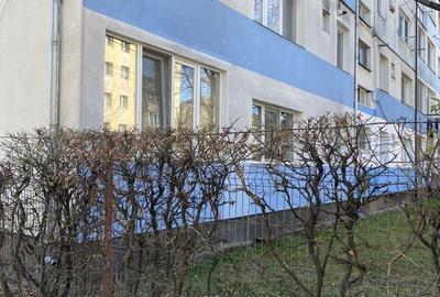 Apartament cu 2 camere nedecomandat în Traian