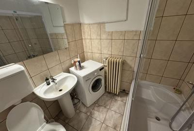 Casă cu 2 camere cu Teren 100 Mp în Ultracentral