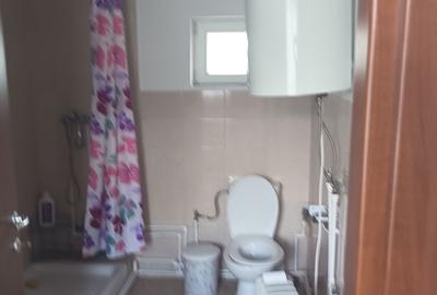 Casă cu 2 camere semidecomandat în Fundeni