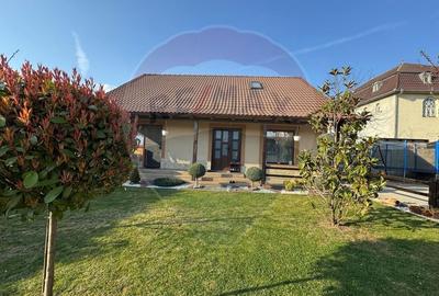 Casă cu 4 camere cu Teren 458 Mp în Bujac