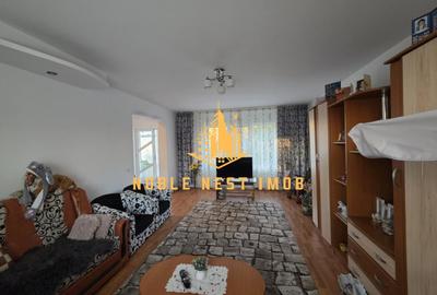 Casă cu 4 camere cu Teren 2340 Mp în Central