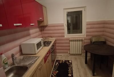 Apartament cu 3 camere decomandat în Baza 3 - 7