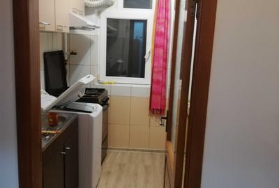 Apartament cu 2 camere decomandat în Micro 14 - 1