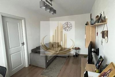 Apartament cu 2 camere semidecomandat în P-ța Doina