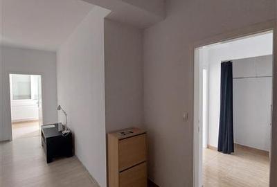 Apartament cu 2 camere decomandat în UTA - 7