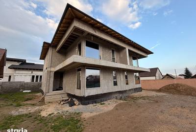 Casă cu 6 camere cu Teren 250 Mp în Palazu Mare - 5
