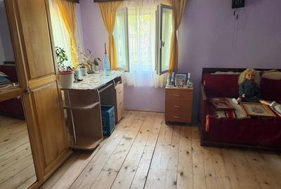 Casă cu Teren 485 Mp în Central - 2