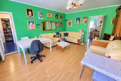Apartament cu 3 camere decomandat, mobilat în 13 Septembrie