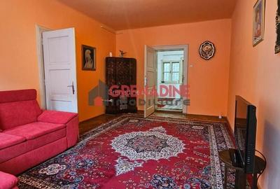 Apartament cu 3 camere semidecomandat, mobilat în Centrul Istoric - 2