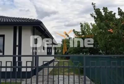 Casă cu 3 camere cu Teren 140 Mp în Sânmihaiu Român