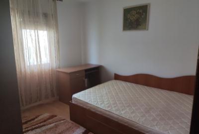 Apartament cu 3 camere decomandat în Central - 2