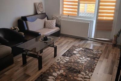 Apartament cu 3 camere decomandat în Central - 1