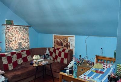 Casă cu Teren 762 Mp în Central - 2