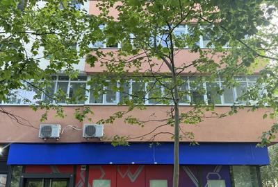 Spațiu comercial, de 114 mp, în Titan