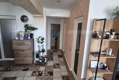 Apartament cu 3 camere decomandat în Burdujeni