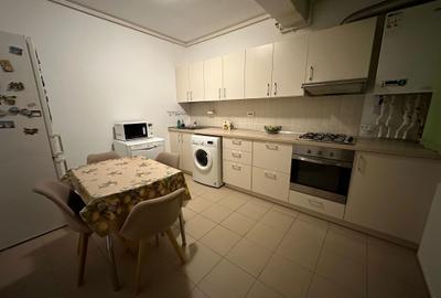 Apartament cu 3 camere semidecomandat în Berceni - 3