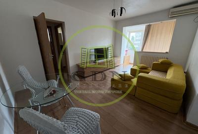 Apartament cu 3 camere decomandat, mobilat în Calea București