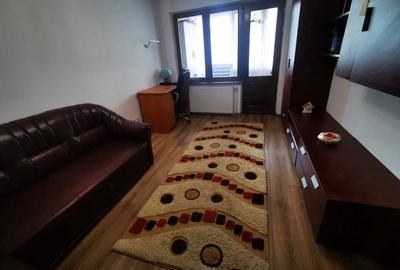 Apartament cu 2 camere decomandat în George Enescu