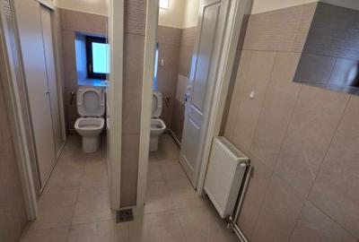 Spațiu comercial, de 128 mp, în Central