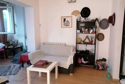 Garsonieră nedecomandată în Romană