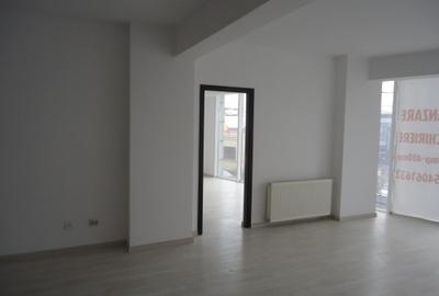 Apartament cu 4 camere în Central - 3