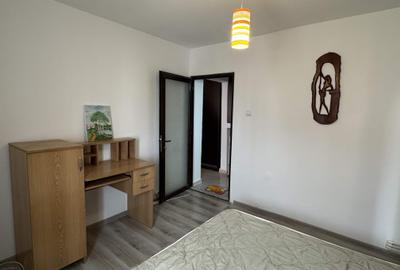 Apartament cu 3 camere decomandat, mobilat în Steaua - 12