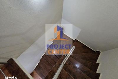 Casă cu 4 camere cu Teren 1000 Mp în Central