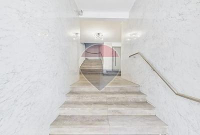 Apartament cu 3 camere decomandat în Romană