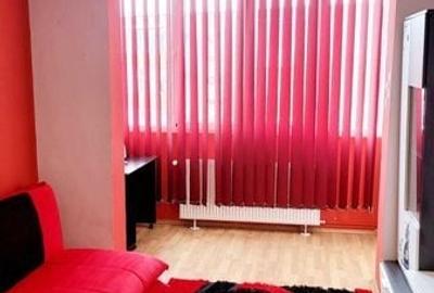 Apartament cu 3 camere decomandat în Florilor