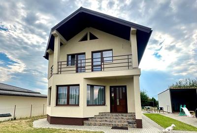 Casă cu 4 camere cu Teren 750 Mp în Mihai Viteazu