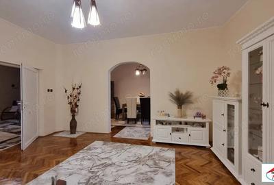 Casă cu Teren 350 Mp în Titulescu - 3