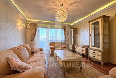 Apartament cu 3 camere decomandat, mobilat în Cetate