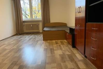 Apartament cu 3 camere semidecomandat în Parcul Circului