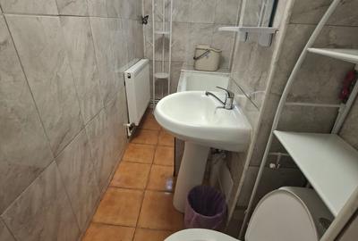 Apartament cu 2 camere semidecomandat în Central - 4