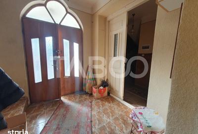 Casă cu 5 camere cu Teren 500 Mp în Făgăraș