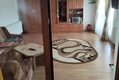 Casă cu Teren 1054 Mp în Sud