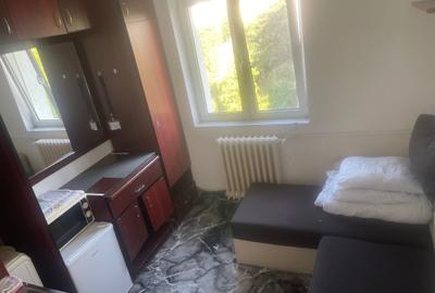 Garsonieră nedecomandată în Central - 1